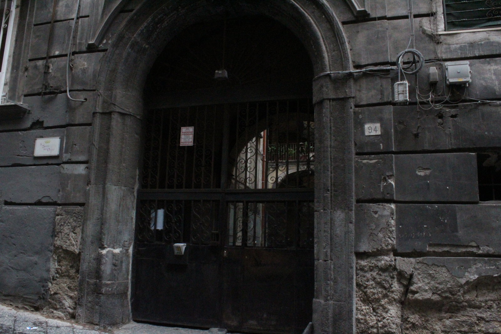 [Palazzo in Via Stella 94] (palazzo, privato) - Napoli (NA)